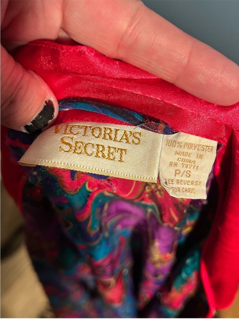 VS Vibrant Multicolor Floral Satin Robe - Picture 12 of 14